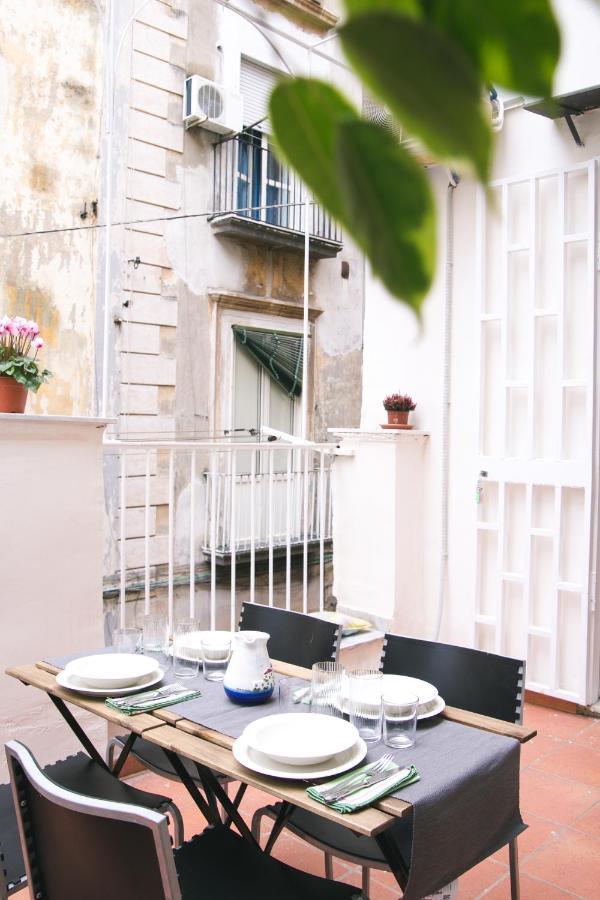 La Casa Del Nespolo, 2 Terrazzi E 2 Bagni In Centro Lejlighed Napoli Eksteriør billede