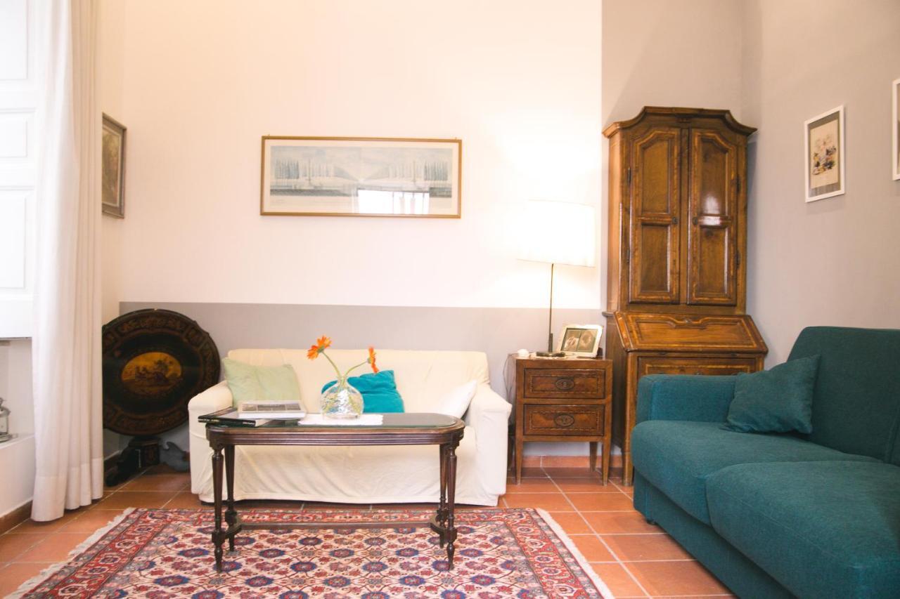 La Casa Del Nespolo, 2 Terrazzi E 2 Bagni In Centro Lejlighed Napoli Eksteriør billede